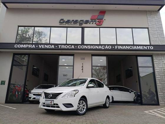 NISSAN VERSA 1.6 16V FLEXSTART SV 4P XTRONIC NISSAN VERSA 1.6 16V FLEXSTART SV 4P XTRONIC